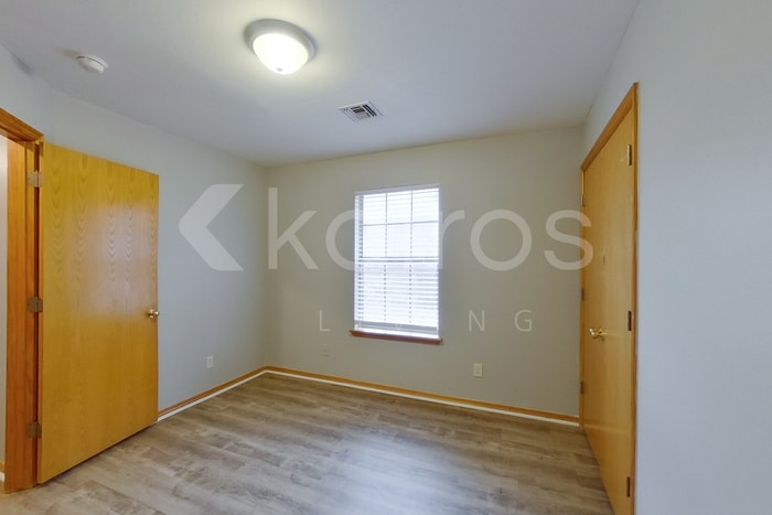 Building Photo - 2809 SE 96th St