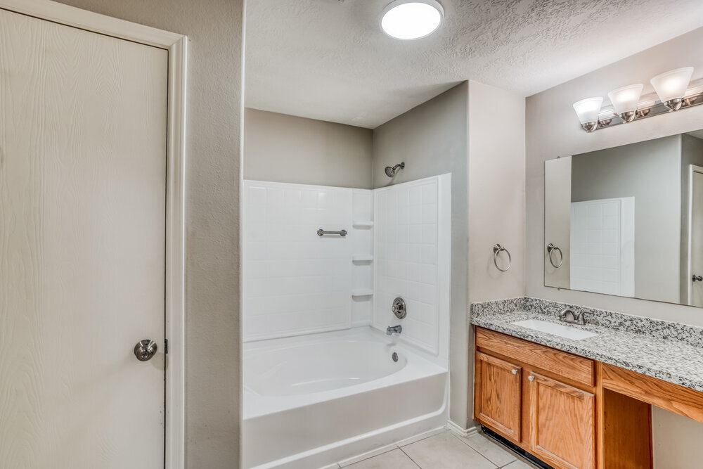 Building Photo - 4931 Winding View Ln