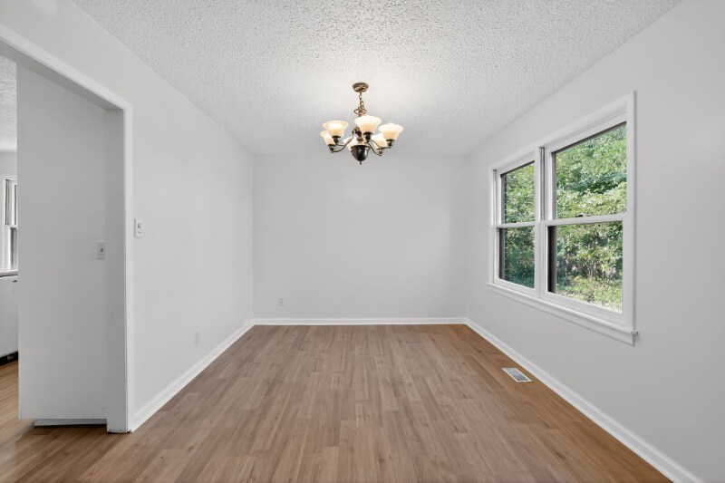 Building Photo - 2214 Windsong Trail