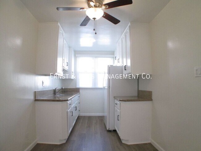 Building Photo - 4541 N Banner Dr