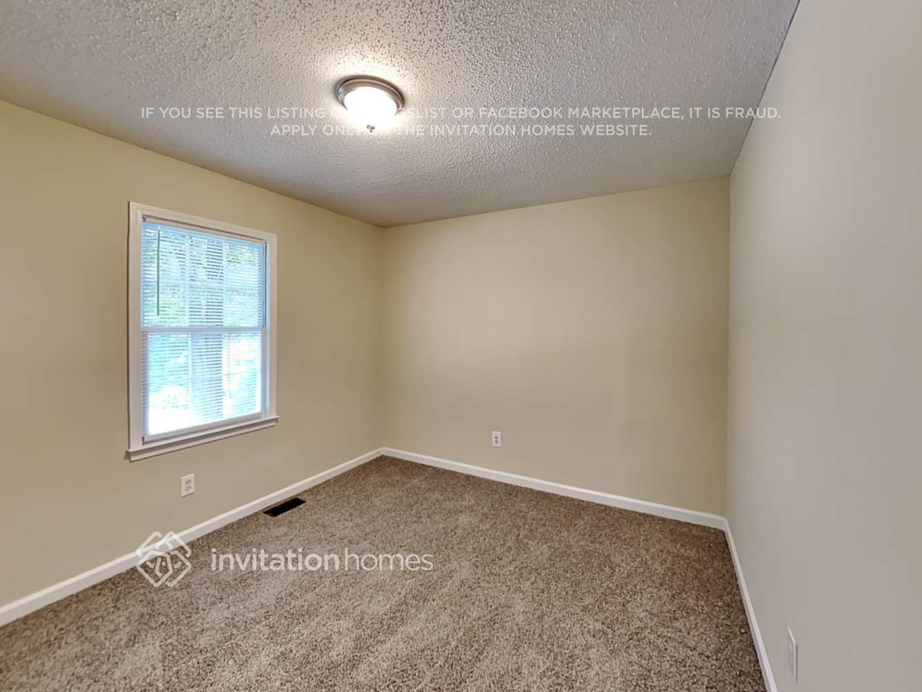 Building Photo - 113 Cedar Creek Dr