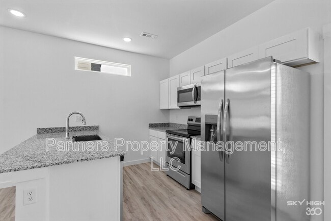 Building Photo - 940 Illinois Ave