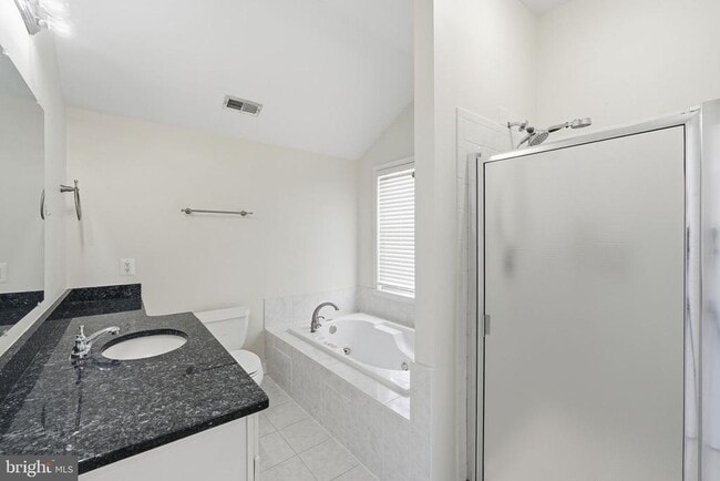 Building Photo - 5205 Brookeway Dr