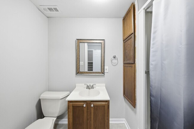 Building Photo - 14126 Red River Dr