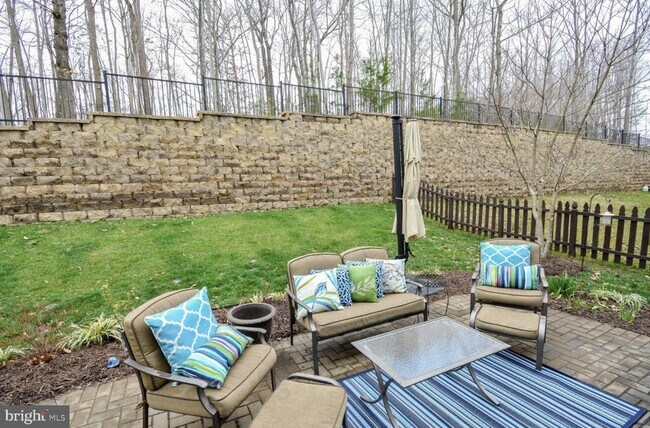 Building Photo - 3321 Eagle Ridge Dr