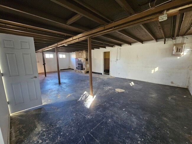 Building Photo - 811 Hoyle Rd