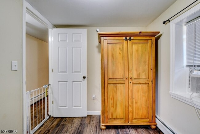 Building Photo - 605 County Rd 565