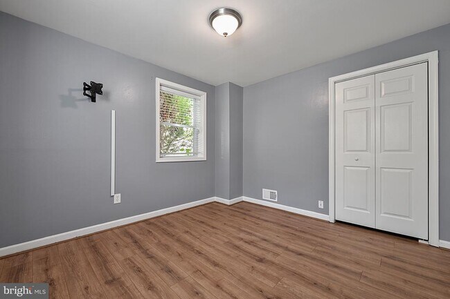 Building Photo - 6508 Berkshire Dr