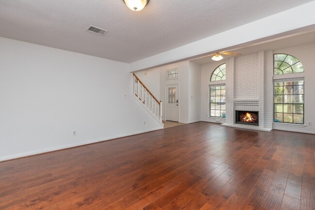 Building Photo - 3223 Golden Willow Dr