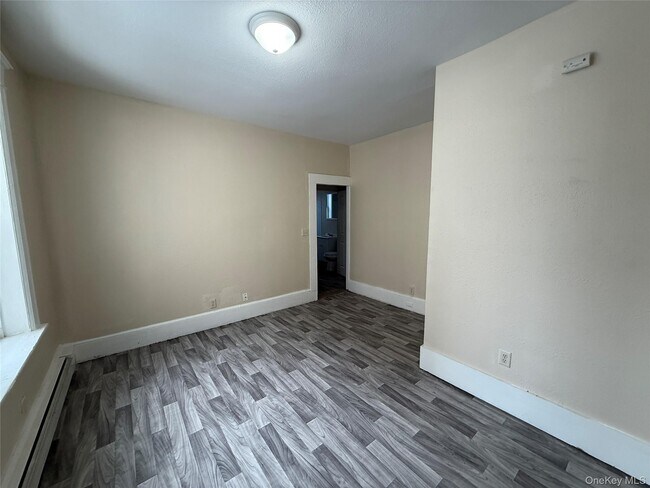 Building Photo - 60 Carroll St