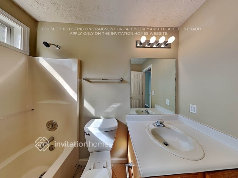 Building Photo - 3208 Evonshire Ln