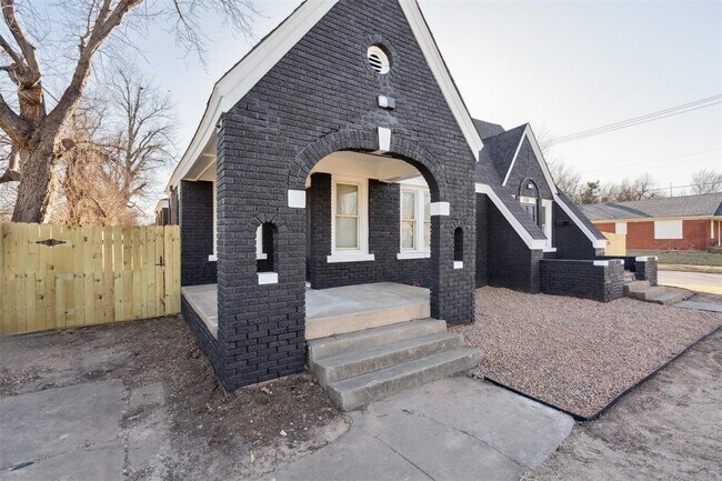 Building Photo - 1200 NE 17th St