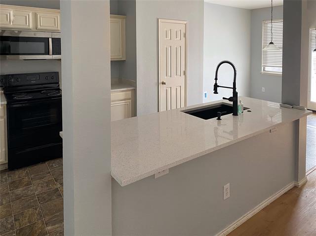 Building Photo - 601 Fireberry Dr