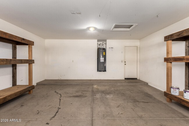 Building Photo - 3956 E Maplewood St