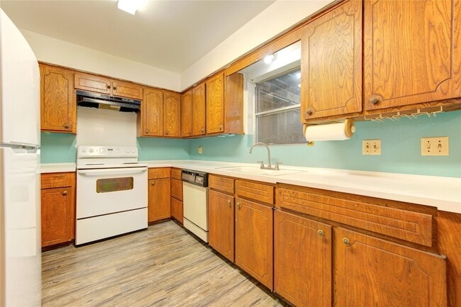 Building Photo - 6723 Tarnef Dr
