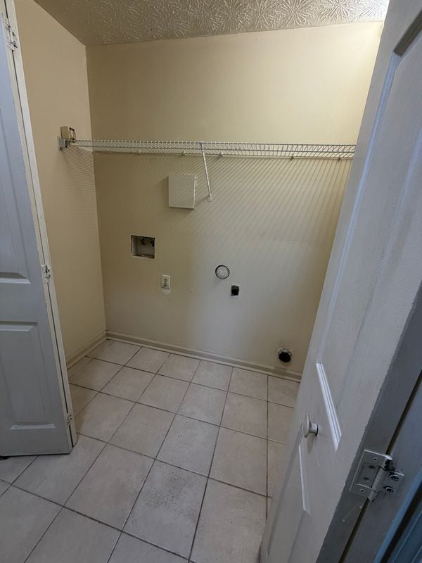 Building Photo - 4213 New Towne Dr