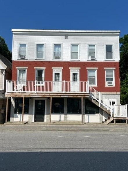 Building Photo - 168-172 Center St