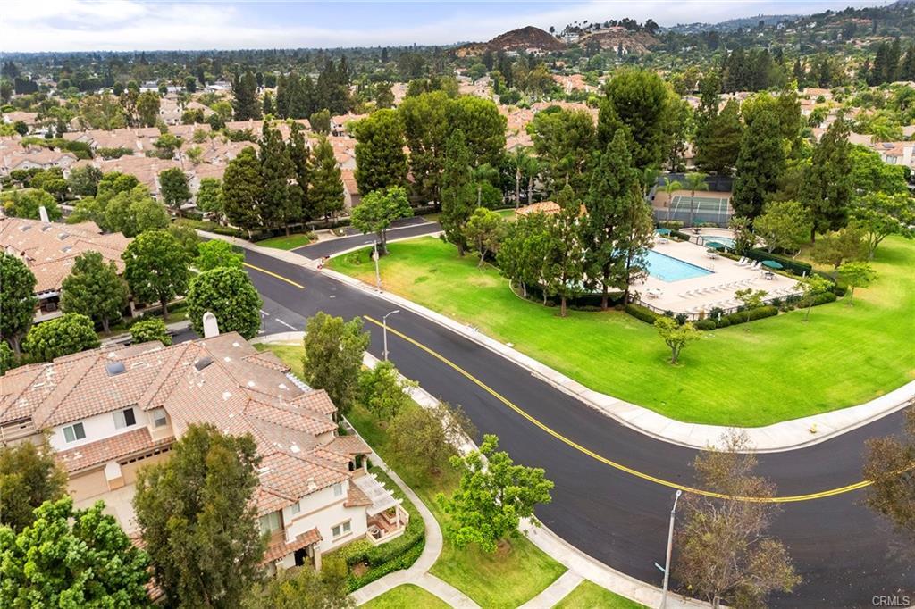 Neighborhood - 2479 Sunningdale Dr