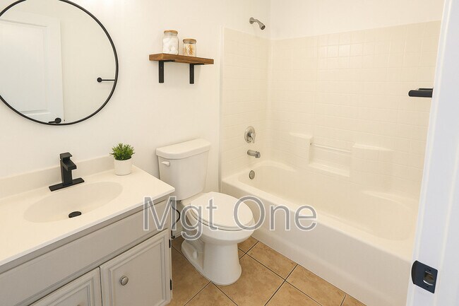 Building Photo - 15379 Avenida Fiesta