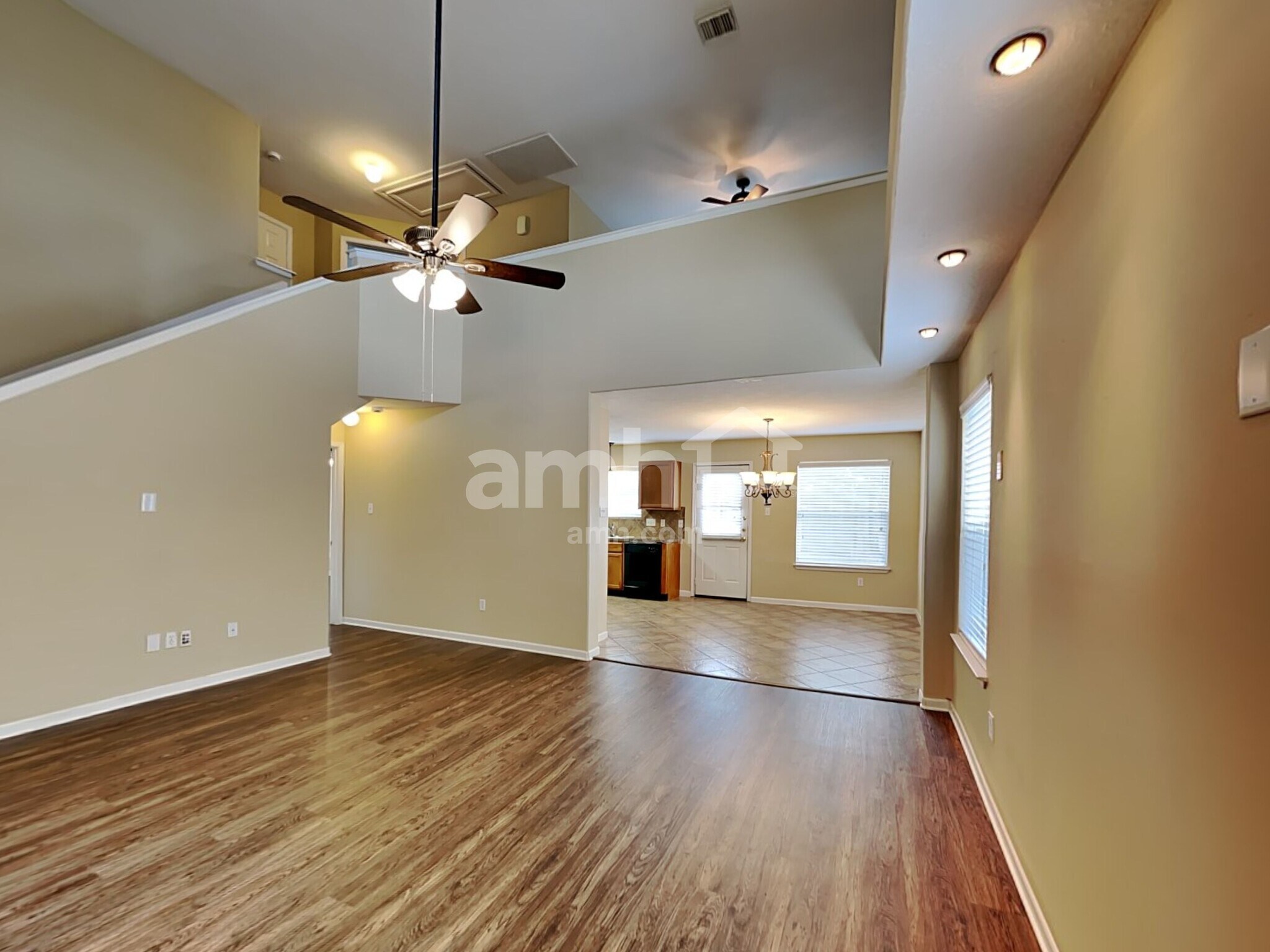 Building Photo - 15834 Little Miss Creek Dr