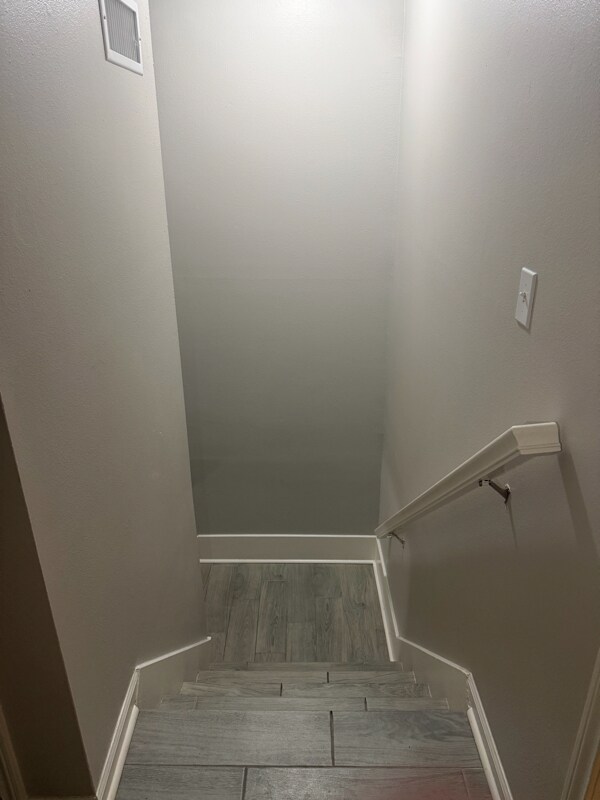 Building Photo - 40468 W Hernandez Ave