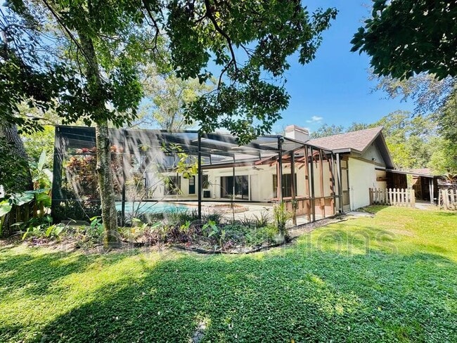 Building Photo - 3015 Tall Pine Dr