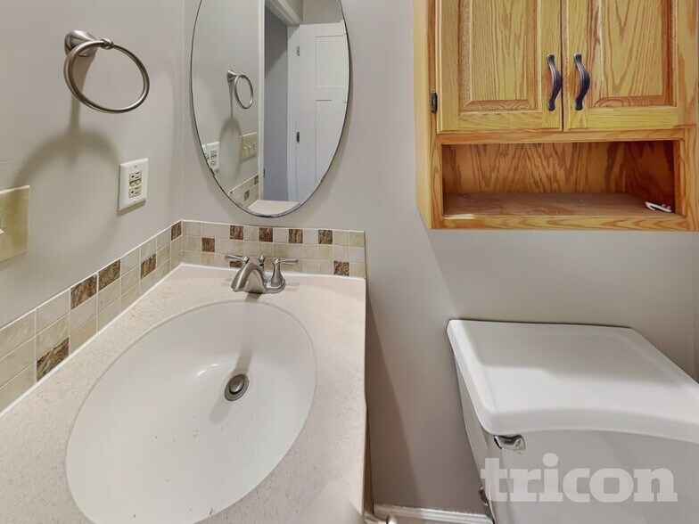 Building Photo - 5590 148th Ln NW