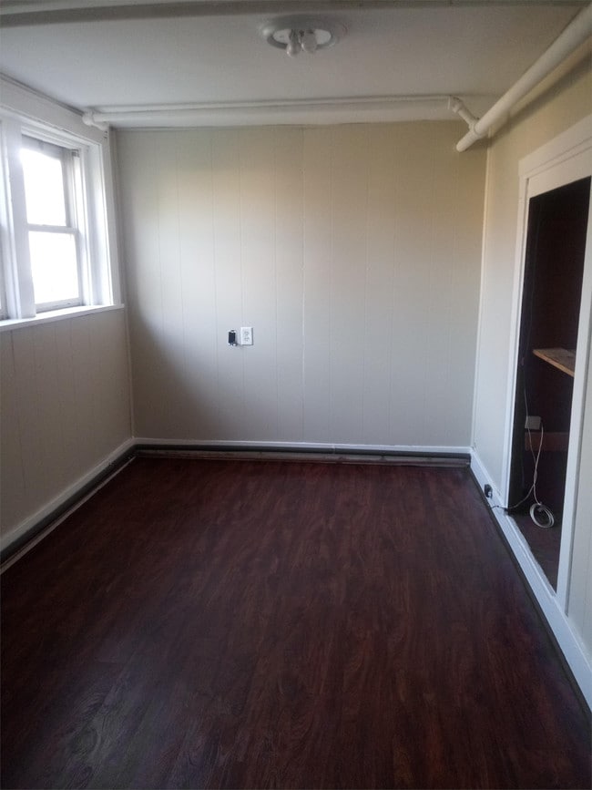 Building Photo - 2128 Indianapolis Blvd