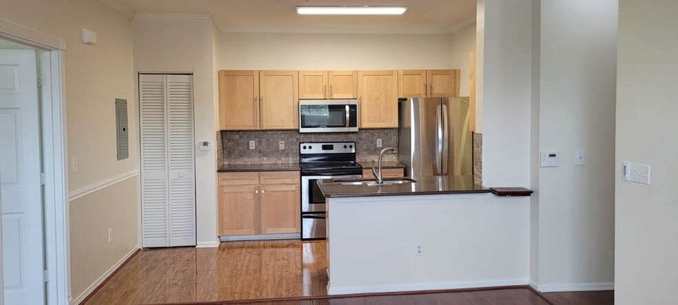 Building Photo - 14328 Fredricksburg Dr