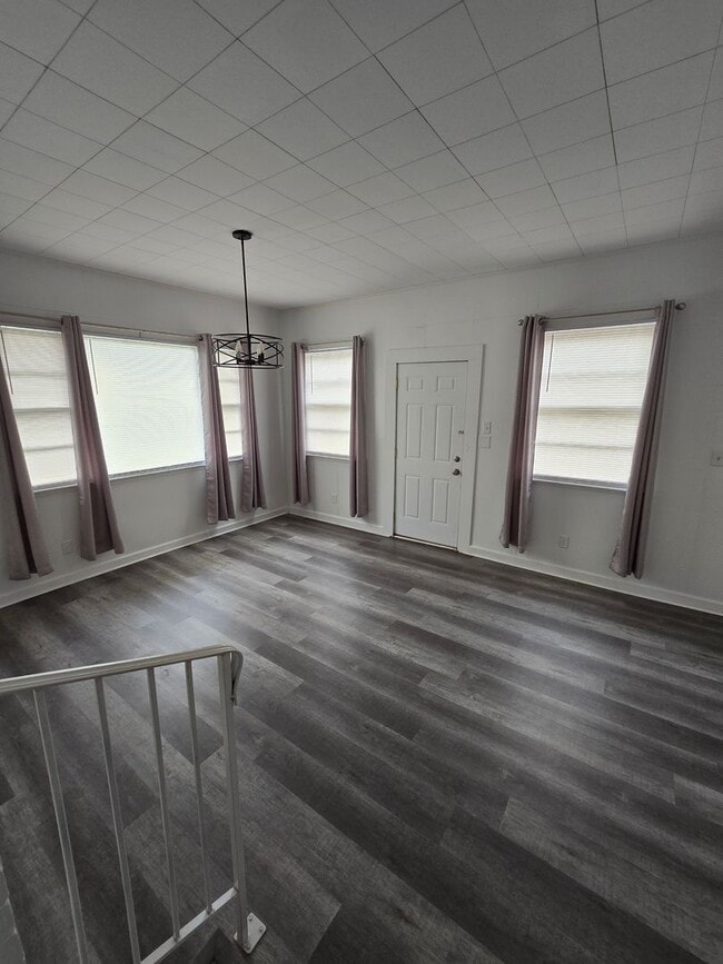 Building Photo - 3120 Phillies Cir