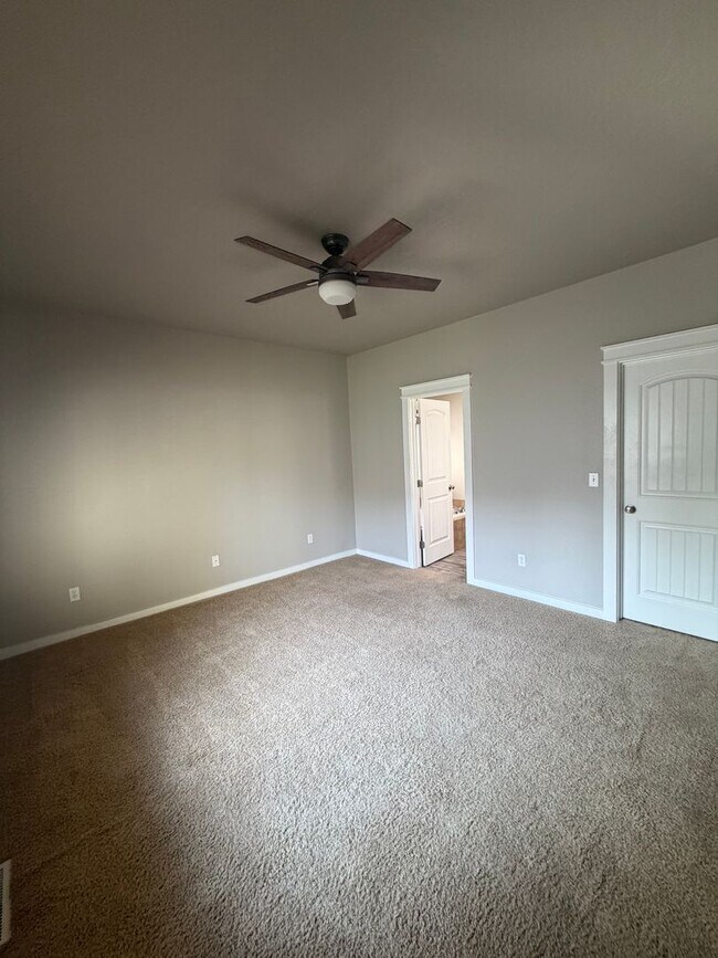 Building Photo - Jayden Village Sub: 4 Bedroom 2 Bath with Community Pool Ten Mile and Ustick