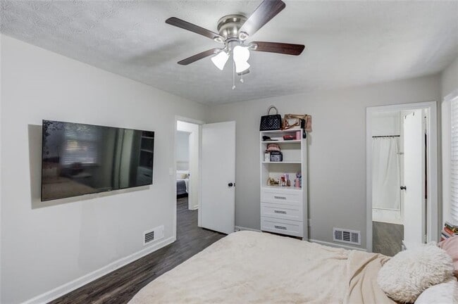 Building Photo - 3152 Westbrook Trace SW