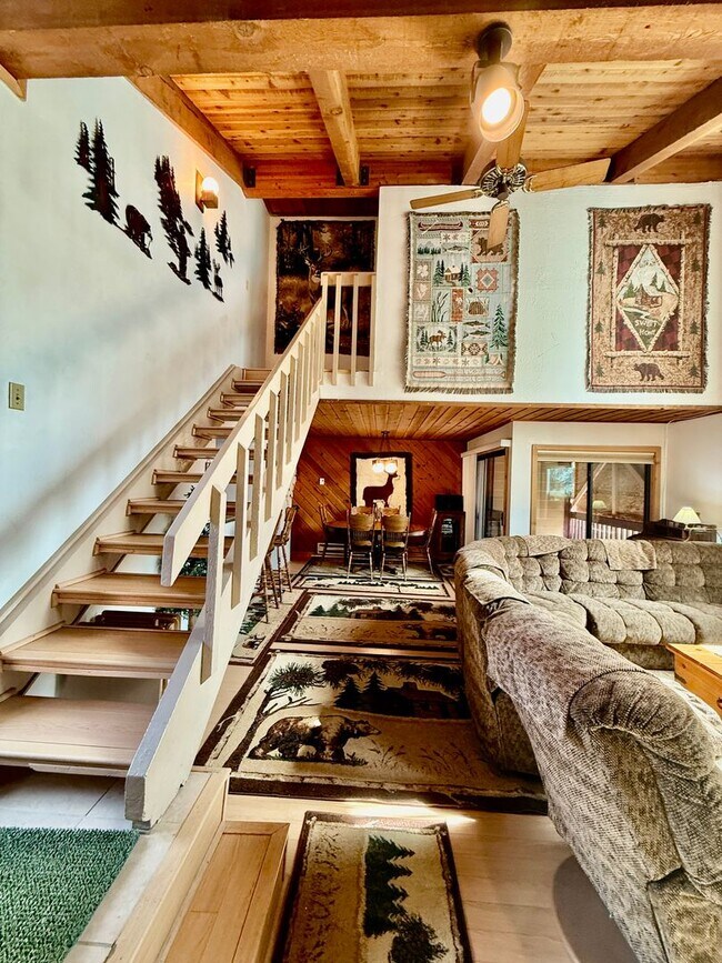 Building Photo - Fully Furnished 2BD/2BA Mountain Townhome | Cozy Pellet Stove | Parking Included