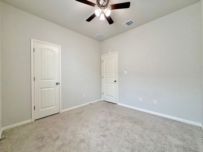 Building Photo - 877 Centerra Hills Cir