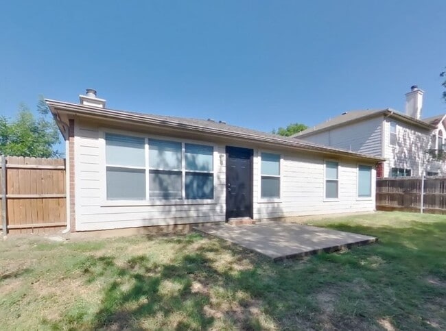 Building Photo - 6232 Crickethollow Dr