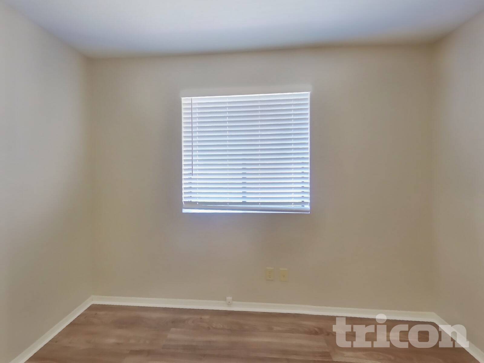 Building Photo - 6309 E Ivyglen St