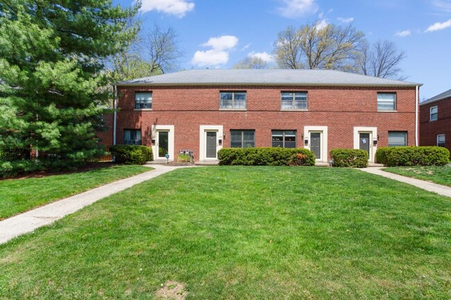 Primary Photo - 638 Blenheim Rd
