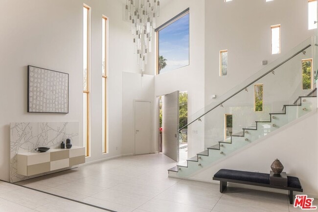 Building Photo - 12443 Sunset Blvd