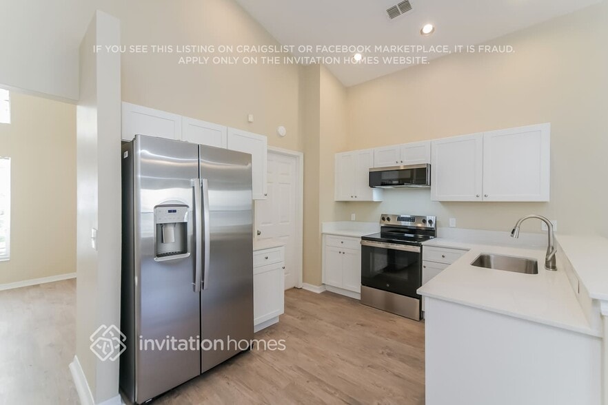 Building Photo - 106 Quiet Oak Ct