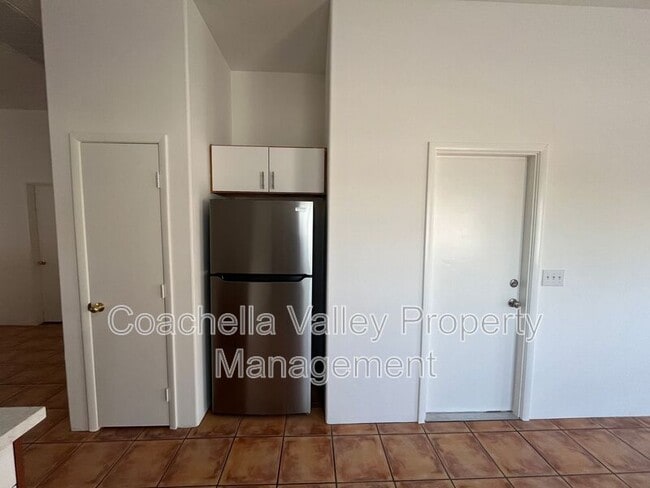 Building Photo - 53750 Avenida Alvarado