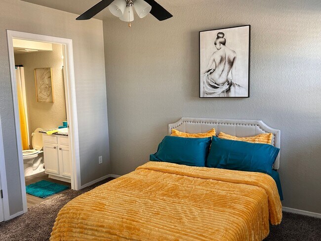 Interior Photo - The Breighton at Paseo