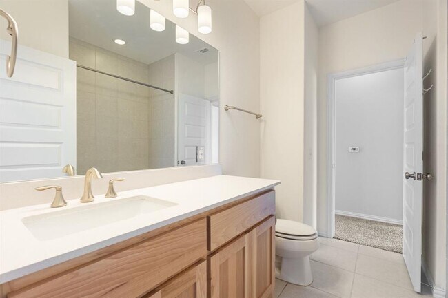 Building Photo - 8712 Slater Dr