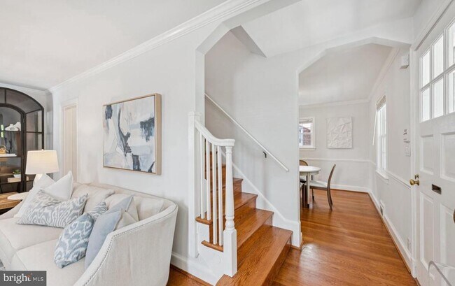 Building Photo - 4413 Butterworth Pl NW