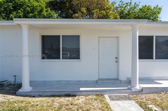 Building Photo - 4000 NW 195th St