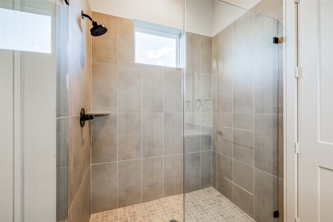 Building Photo - 6506 Old Olive Tree Dr