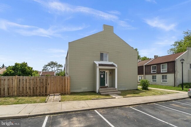 Building Photo - 10289 Daystar Ct