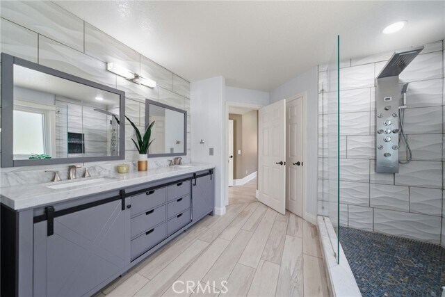 Building Photo - 51 Radiance Ln