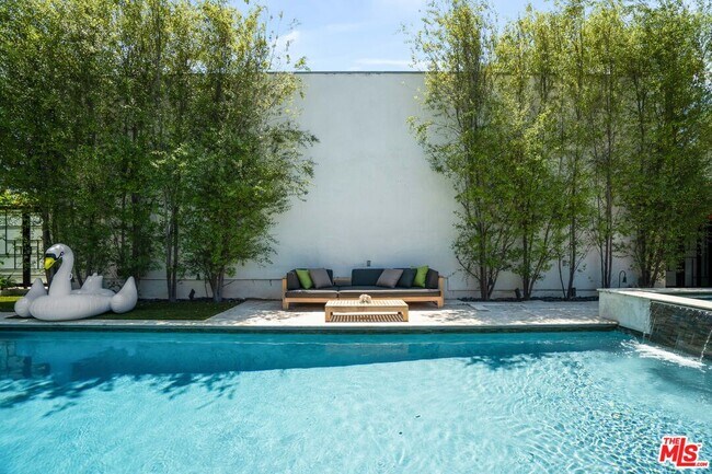 Building Photo - 1348 Morningside Wy