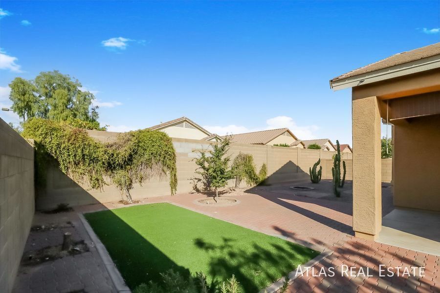 Building Photo - 17136 W Desert Ln