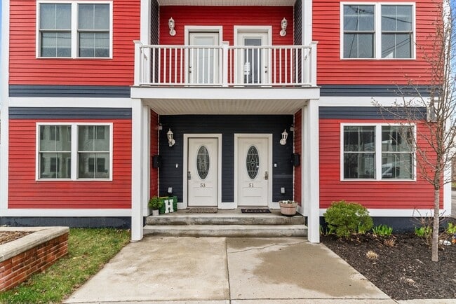 Building Photo - 51 Robey St